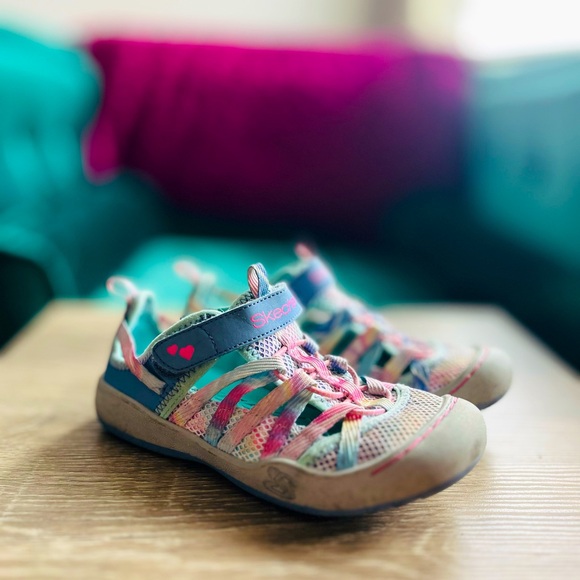 Sketchers Summer Slides - Picture 1 of 5